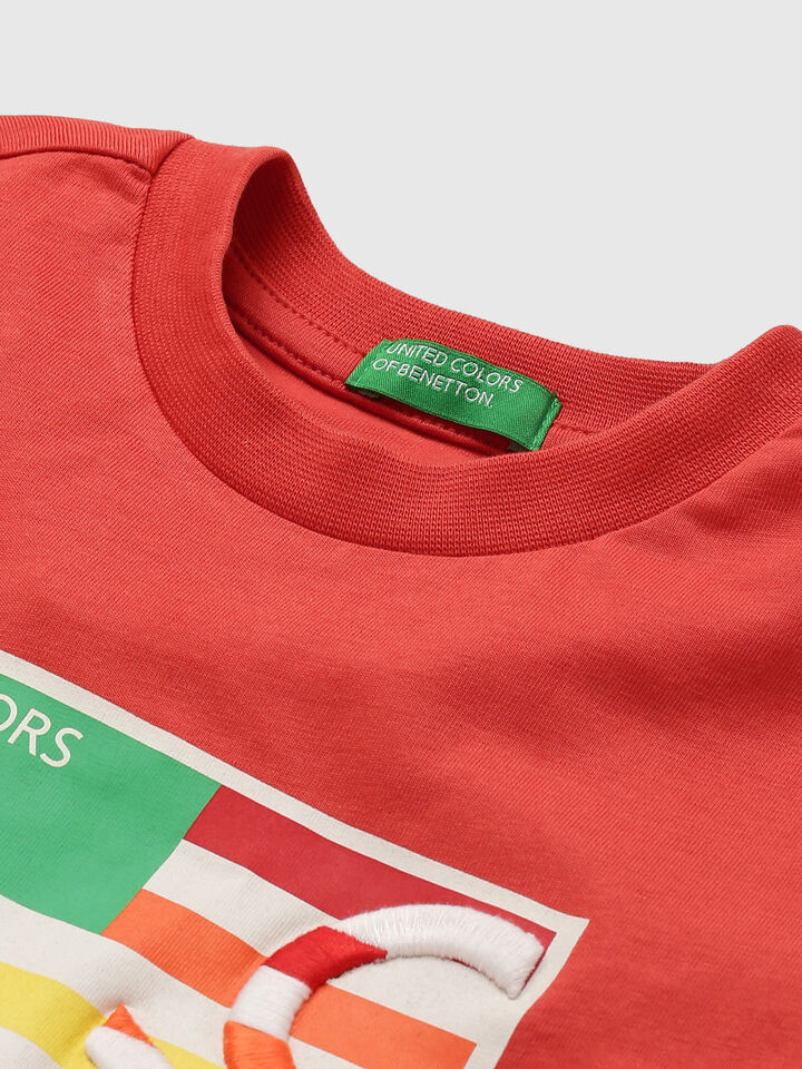 Flag In 3D Emb. Tee Short image number 3